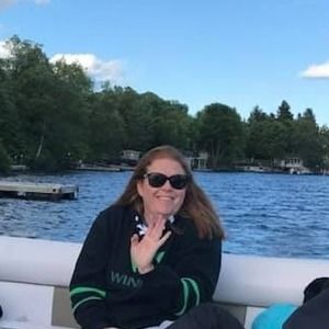 Meet your Posher, Kelly